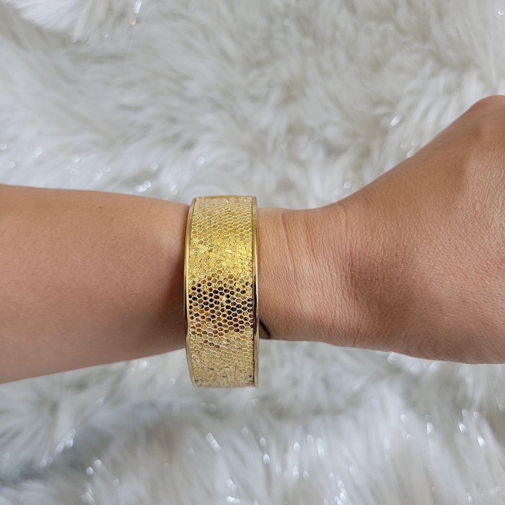 Chunky Gold Bangle - Picture 8 of 9
